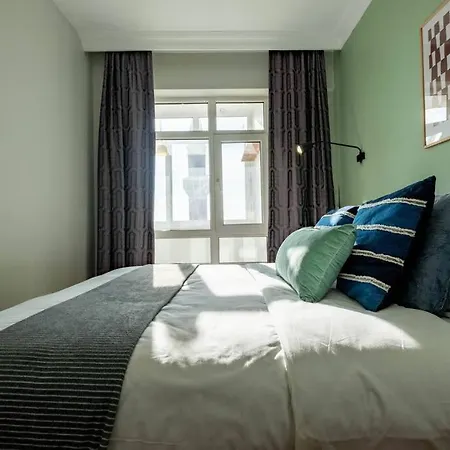 Panoramic Sea And City View Apartment *